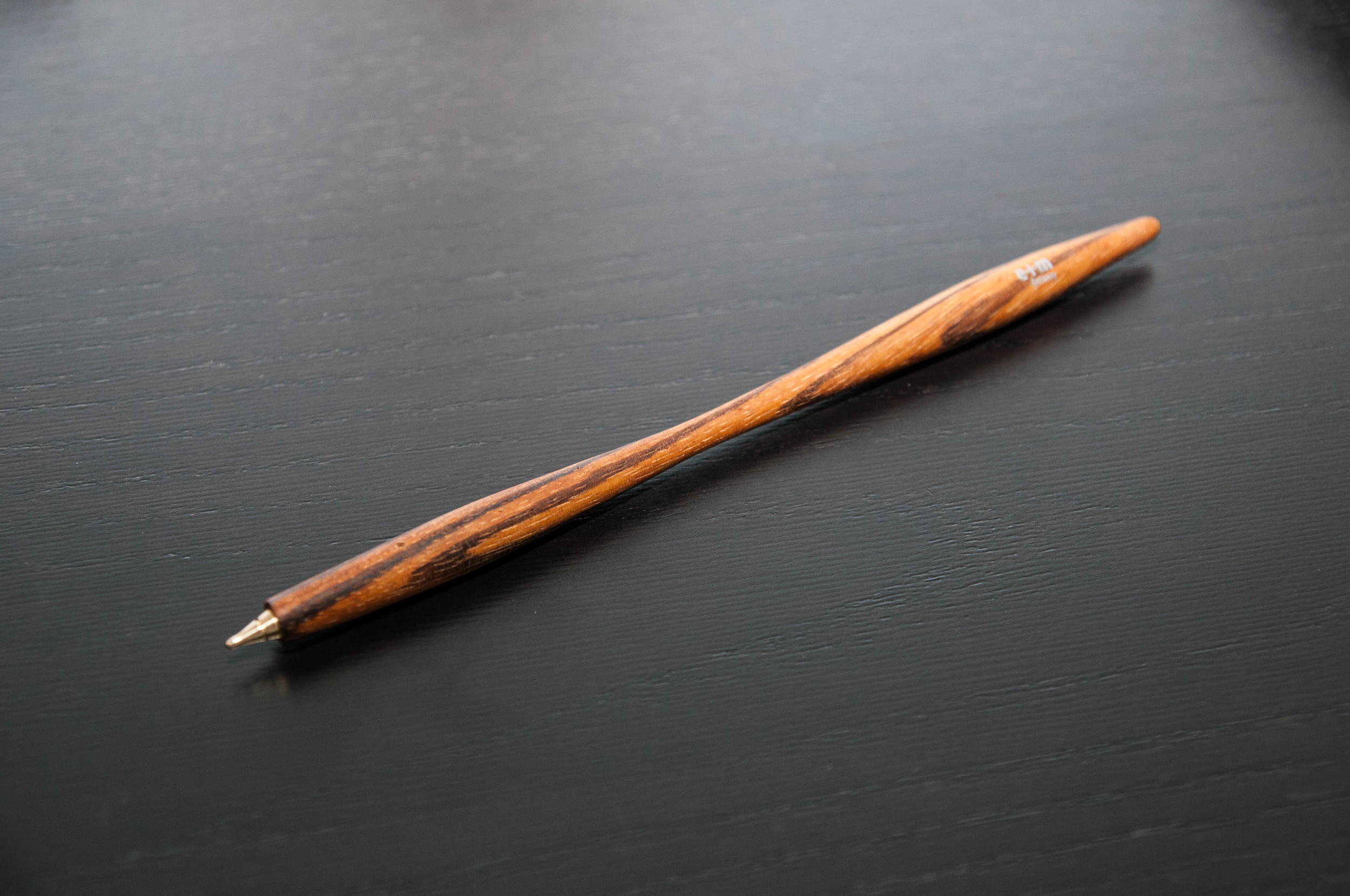 The E+M Shaper: A Wooden Bic — The Pen Addict